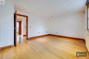 Photo 11- click for photo gallery